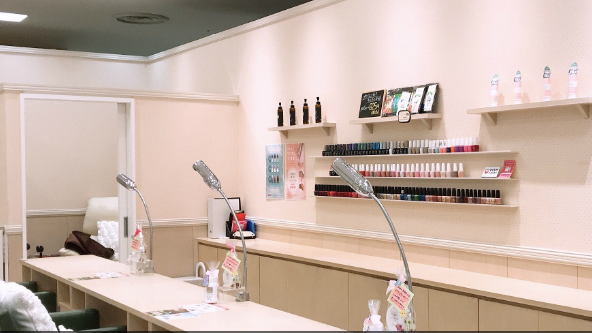 NailQuick_saiyo's tweet photo. 💅お客様の理想をカタチにする技術を活かしませんか✨これまでの経験が新しい環境での大きな強みになります🌸成田第一ターミナル店は経験者急募✨第二新卒も大歓迎💗 #経験者優遇 #ネイリスト求人 https://t.co/Xu1Azoc4gy