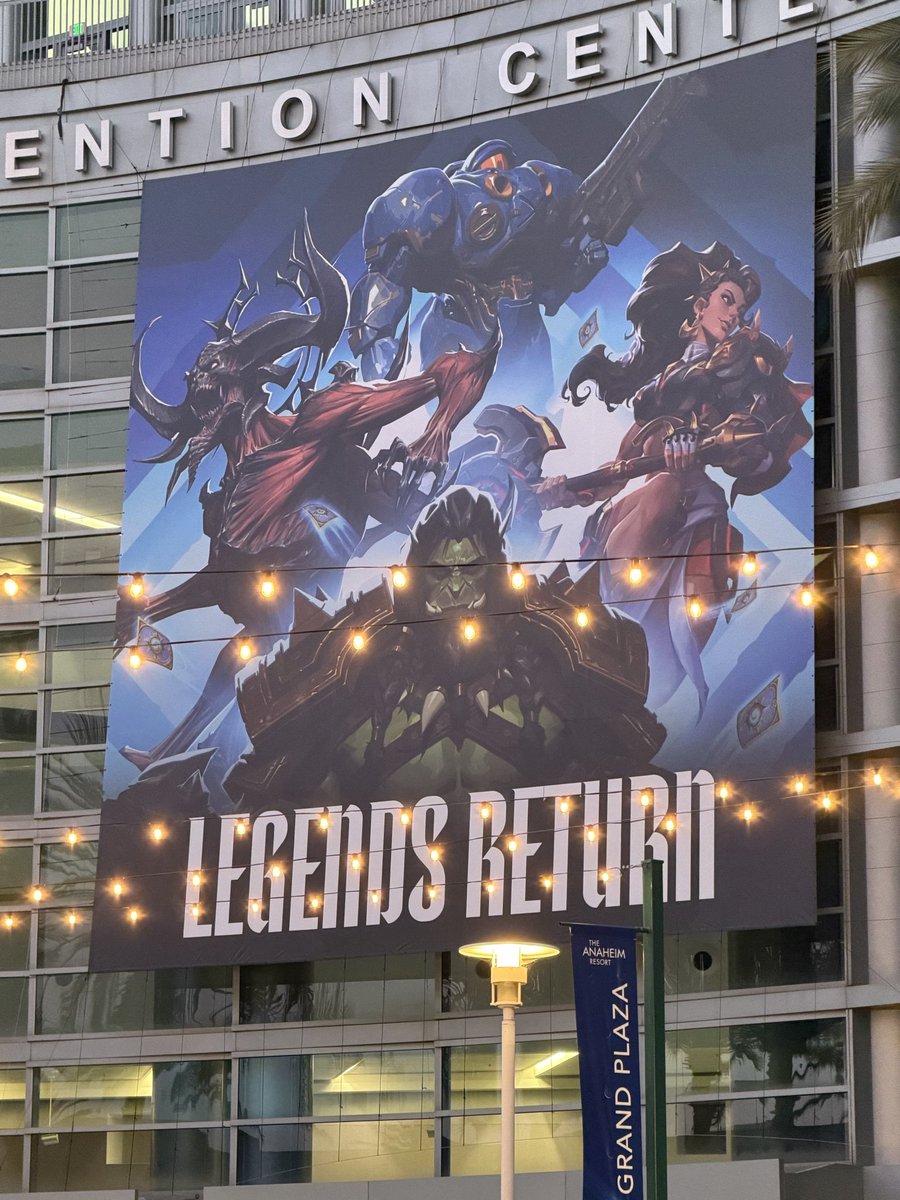 AlterTimeSK's tweet photo. ¡La BlizzCon va tomando forma!

La fachada del evento ya está recibiendo los primeros carteles que formarán parte de la ambientación de la BlizzCon 2026. https://t.co/mFg4ImvuWe