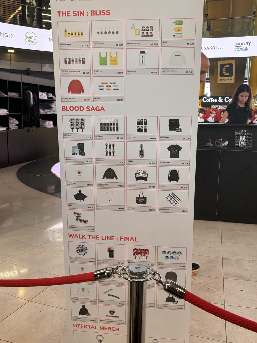 stxlla_kxtg's tweet photo. Precios pop up enhypen , ESTA MÁS BARATO QUE EN MADRID 😭💕#popupenhypen #barcelona https://t.co/mE165YFT0B