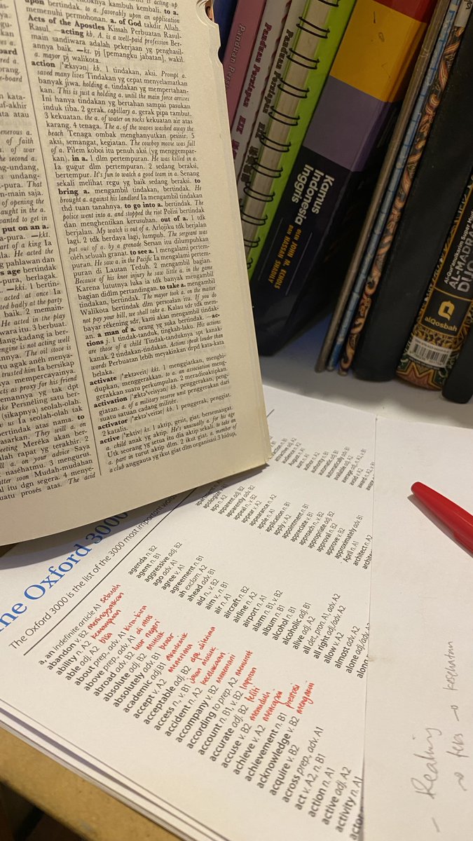 xonxoxol's tweet photo. Tried it b4 but never finished 😭
But this taught me just like Mandarin, that I passed my English test isn’t just abt grammar, It’s more abt vocab n how well u use it. Vocab w/o context is useless, so learn how it works, not just memorize it 🙃 https://t.co/beAd3eXQuF