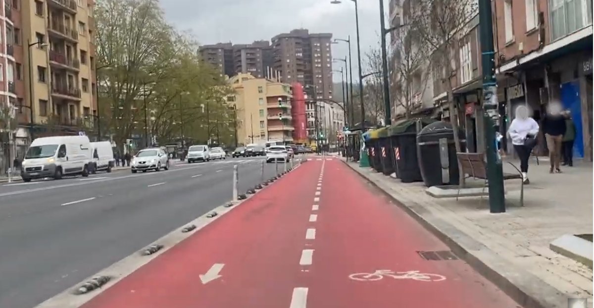 CirculaenBici's tweet photo. Bilbao también se está preparando para moverse en bici.💪💪
Carriles bici que conectan😍 el centro con los barrios 
🧵 1/2 https://t.co/hd0Zm1hfaI