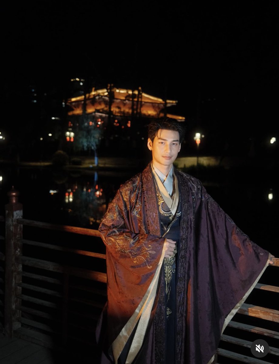NavyO_O's tweet photo. เปิดไอจีมาแทบจะสำลักความหล่อ คือความหล่อมันกระแทกลูกตาเกินไปมาก อาโป!! https://t.co/SXszBjExuH