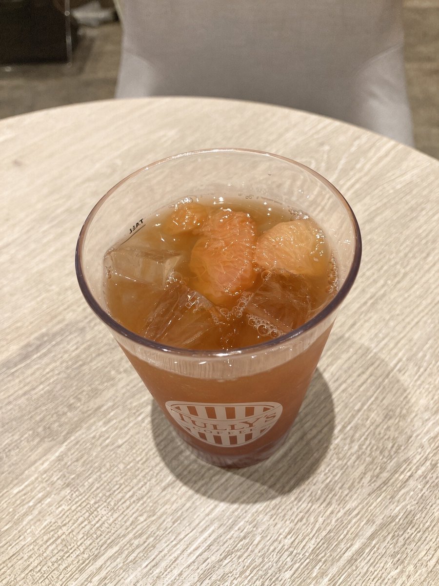 swimTT's tweet photo. #強迫症 #強迫性障害 #双極性障害 II型
［寛解したからアドバイス系］アカウントを２つブロックした
一人は「病気のおかげで霊感が授かった」とプロフに。いや多分あなたは悪化してるから💊飲んだ方がいい。
大体、他人を利用して承認欲求を満たしてもらおうとしてる時点で根本的に治ってない https://t.co/xviCbLMgmv