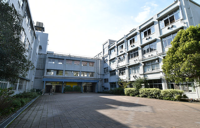 JohnSmith5way's tweet photo. 名門校紹介No.196【桜修館中等教育学校】
東京都目黒区の都立共学校。
1929年に府立高等学校として東京府立第一中学校(現:日比谷高)内に設立。
その後、1949年に東京都立大学附属高等学校と改称。
2006年に中等教育学校化。
都立大との交流がある。
2026年度東大合格者数は5名。
#名門校 #進学校 https://t.co/xvQ1zOl9Q1
