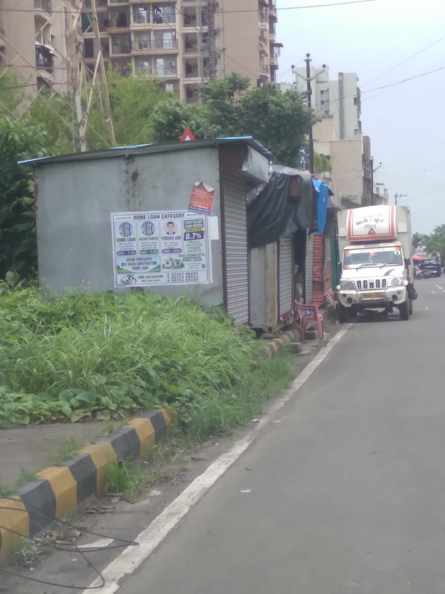 pravinraikar7's tweet photo. Reminder 1276 :

#PatheticCondition

This is todays condition of footpaths from Devkrupa Chowk, sec 51 till ShivRay Chowk, Dronagiri Node, Navi Mumbai 400702

(Main Road passing between Devkrupa Chowk sec 51 till ShivRay Chowk where the main road ends - near the bridge)

Why are authorities unable to remove encroachments permanently & keep the footpaths neat and clean !!

Where should people walk ??

DRONAGIRI NODE IS TOTALLY NEGLECTED BY STATE & LOCAL AUTHORITIES

#publicsafetyfirst 

@narendramodi
@AmitShah

@PMOIndia
@AmitShahOffice

@Dev_Fadnavis 
@mieknathshinde
@DrSEShinde
@SunetraA_Pawar
@CollectorRaigad 
@CIDCO_Ltd 

@MumbaiFootpaths
@navimumbaicv 
@mariakauriam 
@RajaSubramani22 
@JagdeepDESAI9 

#NaviMumbaiNews 
#VashiTimes 
#FreePressJournal 
#NewsbandTweets