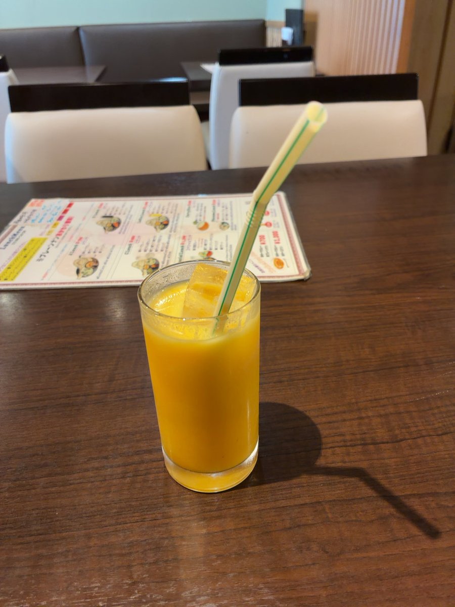 _shekey's tweet photo. 午後休（インドカレー屋に来た） https://t.co/eDXu5AJuxN