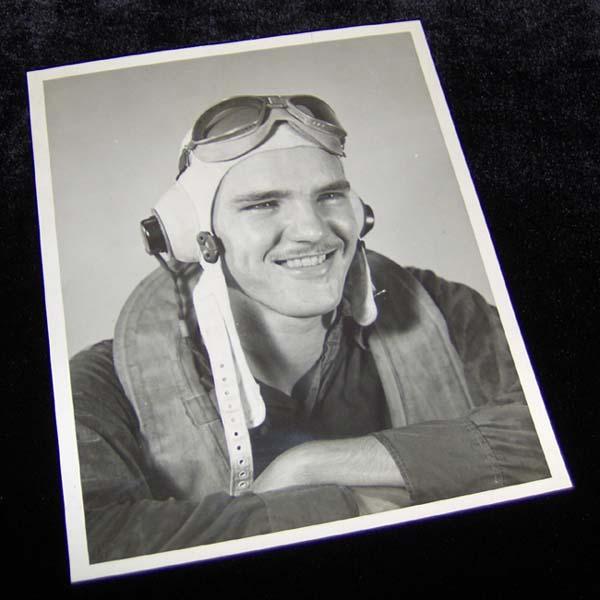 lurehound777's tweet photo. @SoldiersWhisper WWII Hero ~ my Dad ... https://t.co/V8EvOG6H0f
