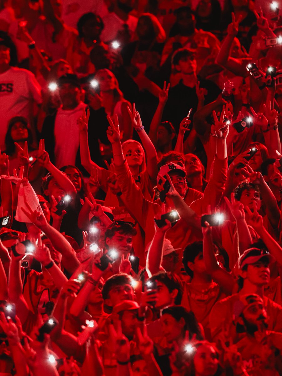 Utah_Football's tweet photo. The greatest tradition in college football is hereโ๏ธโ๏ธ
#GoUtes | #RSNB https://t.co/TsUV9KPn9n