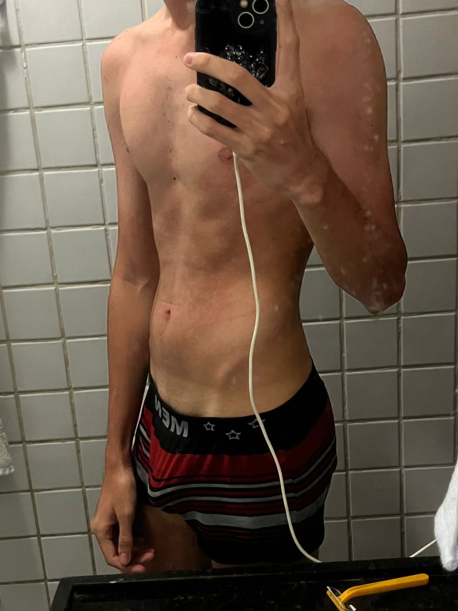 vinniciusbb's tweet photo. Algum muci pauzudo q gosta de rabo de het sgl ?? sou het pra todo mundo mas no off amo ser putinha de novinho 

#PINTOSAWARDSㅤㅤ 
#PINTOAWARDSㅤㅤ 
#PINTOSAWARDSㅤ 
#PINTOSAWARDSㅤ 
#PINTOAWARDㅤㅤㅤ 
#BROTHERAGEMㅤ 
#BRODERAGEMㅤㅤ https://t.co/fdiIrDFPO2