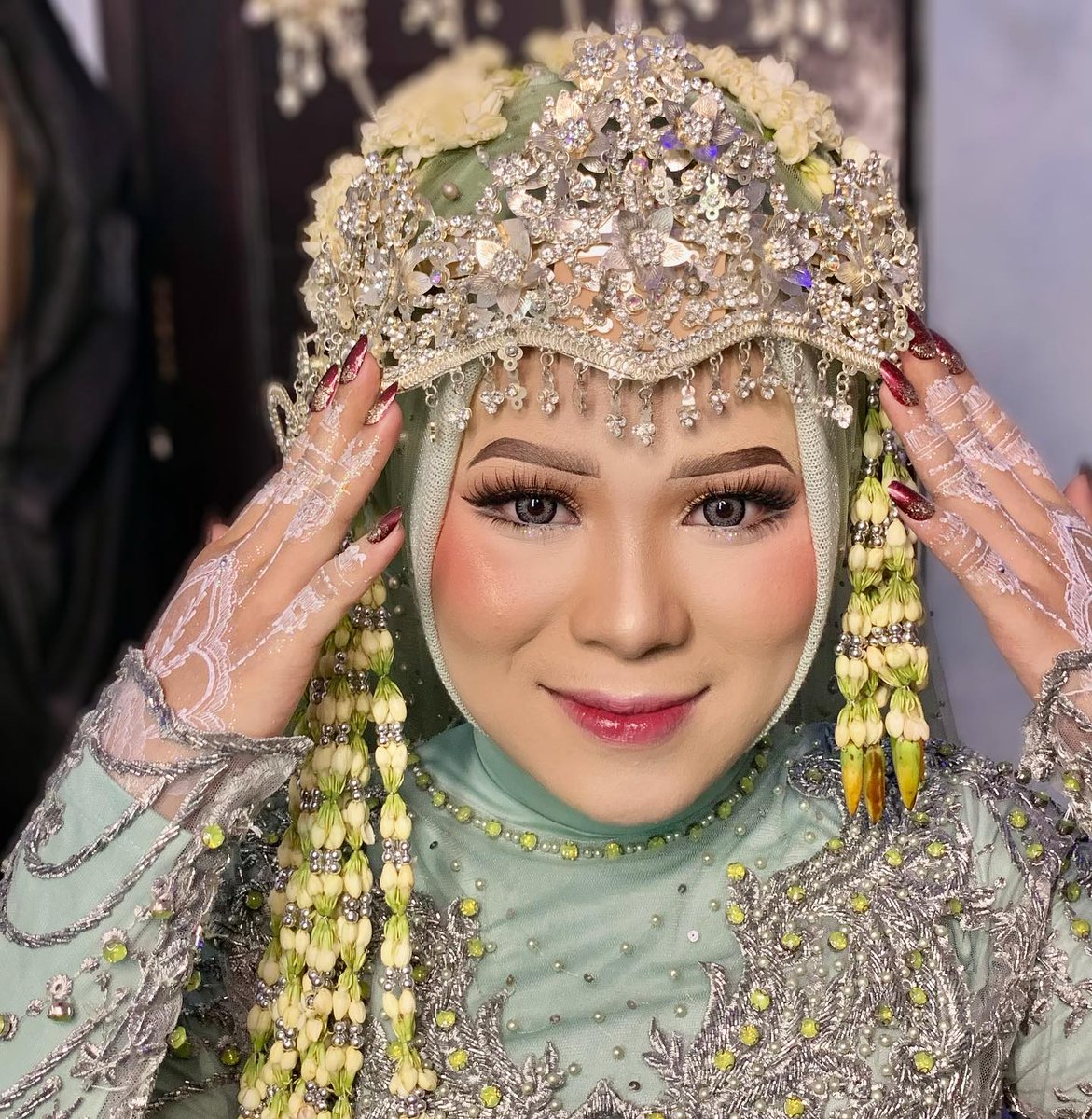 NorbertTespkrv's tweet photo. Make up by @apriliaadwi24_ 
Tanpa cukur alis. Jangan ragu bertanya sebelum booking. Info PL via chat. No telepon. https://t.co/0Y0btXOiSw