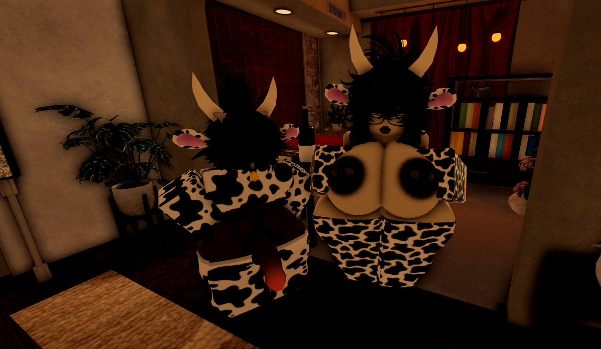 ElanExige's tweet photo. indoors milking program!
ft.@OG_GUESTRR34

#robloxcondo https://t.co/jLNwOGo6xh