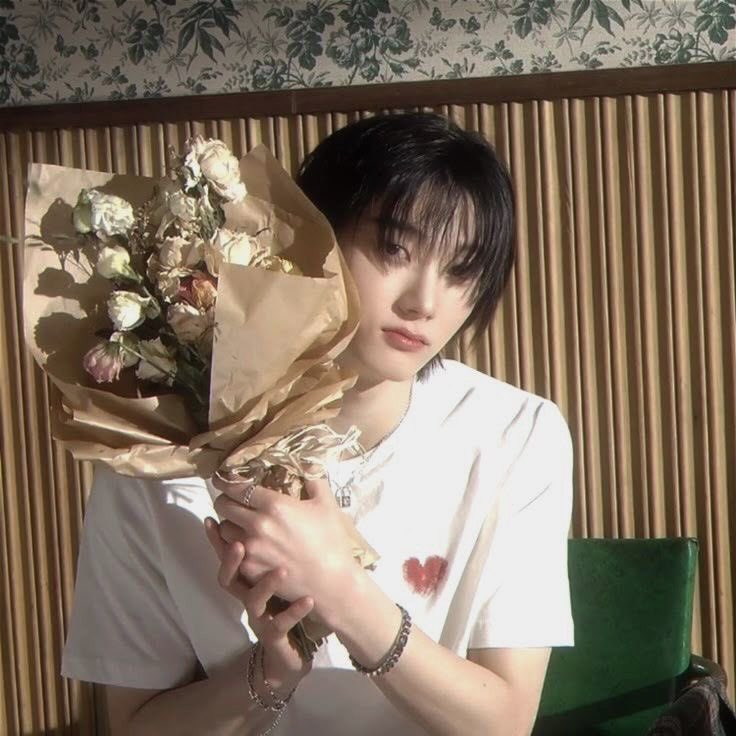 dv8uod's tweet photo. 성호야 생일 축하해 사랑해 ᐠ ꤮ ̫꤮マ♡ 

#성호의_청춘에_불을지펴줘 
#HaveYeppifulDay
#ソンホという猫に出会えた奇跡 https://t.co/aB5olbXCK9