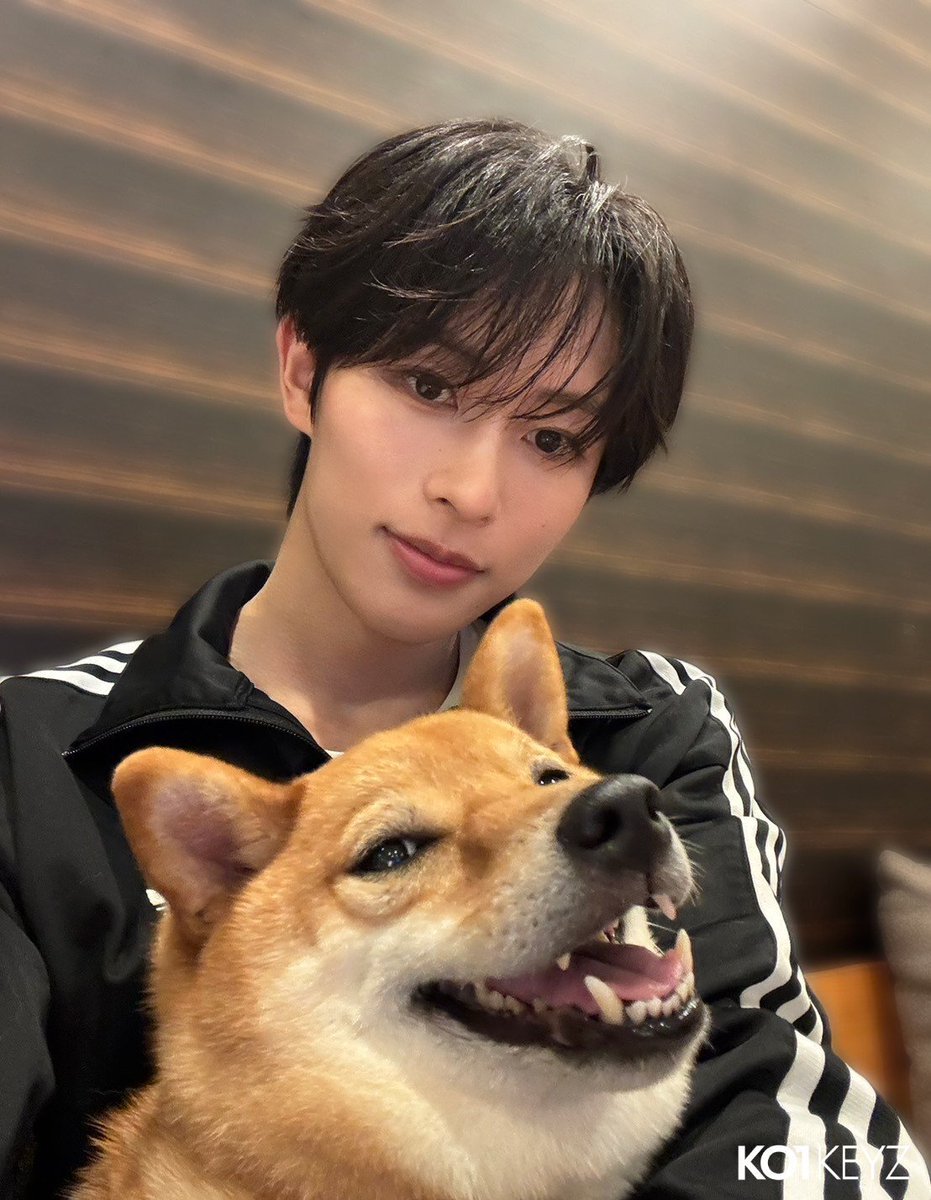 KO1KEYZofficial's tweet photo. 𝗢𝗙𝗙𝗜𝗖𝗜𝗔𝗟 𝗙𝗔𝗡𝗖𝗟𝗨𝗕 𝗨𝗣𝗗𝗔𝗧𝗘!

📓あ、どもどもRYOGAイムニダ.

Check [ KO1NOTE ]
🔗 https://t.co/YmbuHUm244

#KO1KEYZ #KO1KEYZ_FC #KO1NOTE
#コイキーズ #코이키즈 #RYOGA https://t.co/MolwyYVuCr