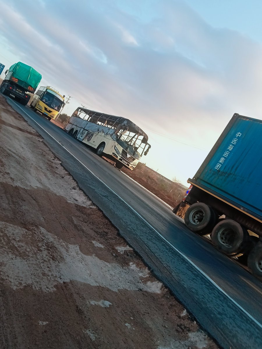 aiyasageo's tweet photo. Tahmeed Bus burst into flames in Voi this morning after experiencing tyre bursts on two of its rear wheels. The passengers managed to evacuate safely. https://t.co/MiPPxNfUCa
