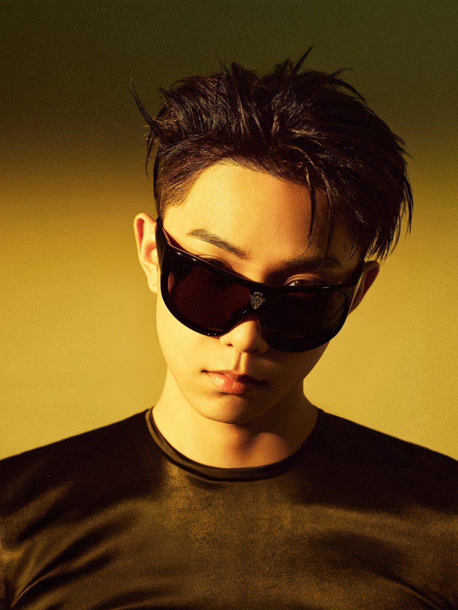 irulngshot's tweet photo. KIM RYUL ??? https://t.co/XrTRGZbYne