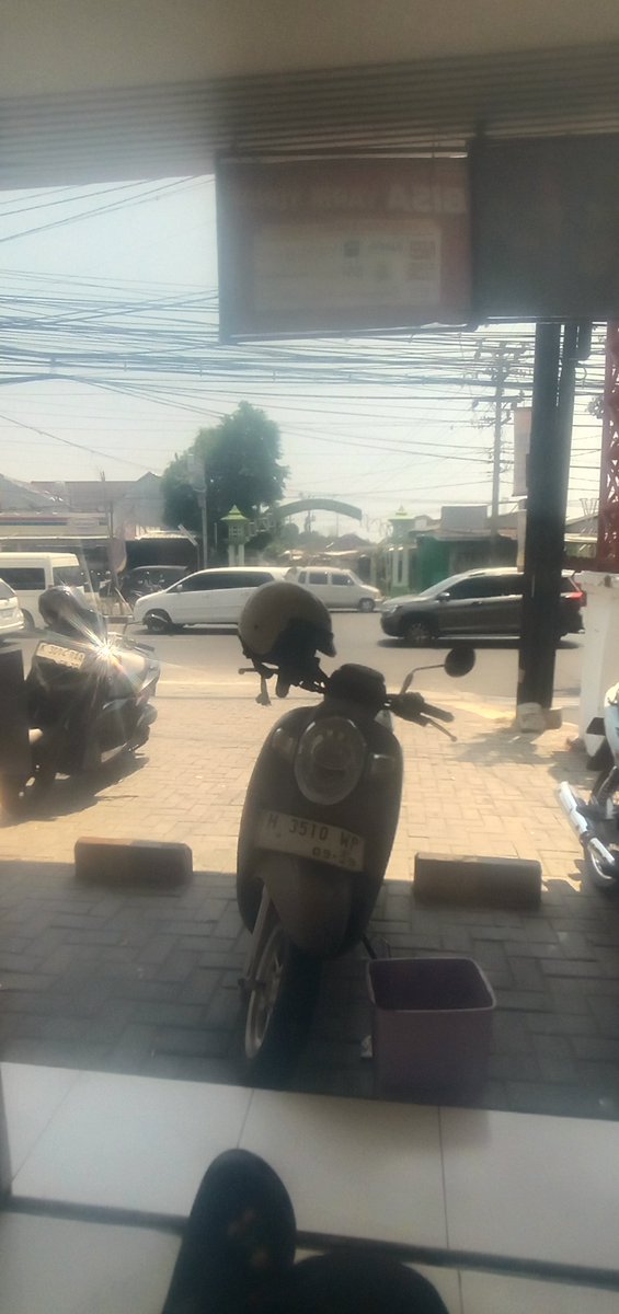 ViVow75465's tweet photo. Lagi di sampangan ada yang mau ketemu #gaysemarang https://t.co/MDzZC4KGem