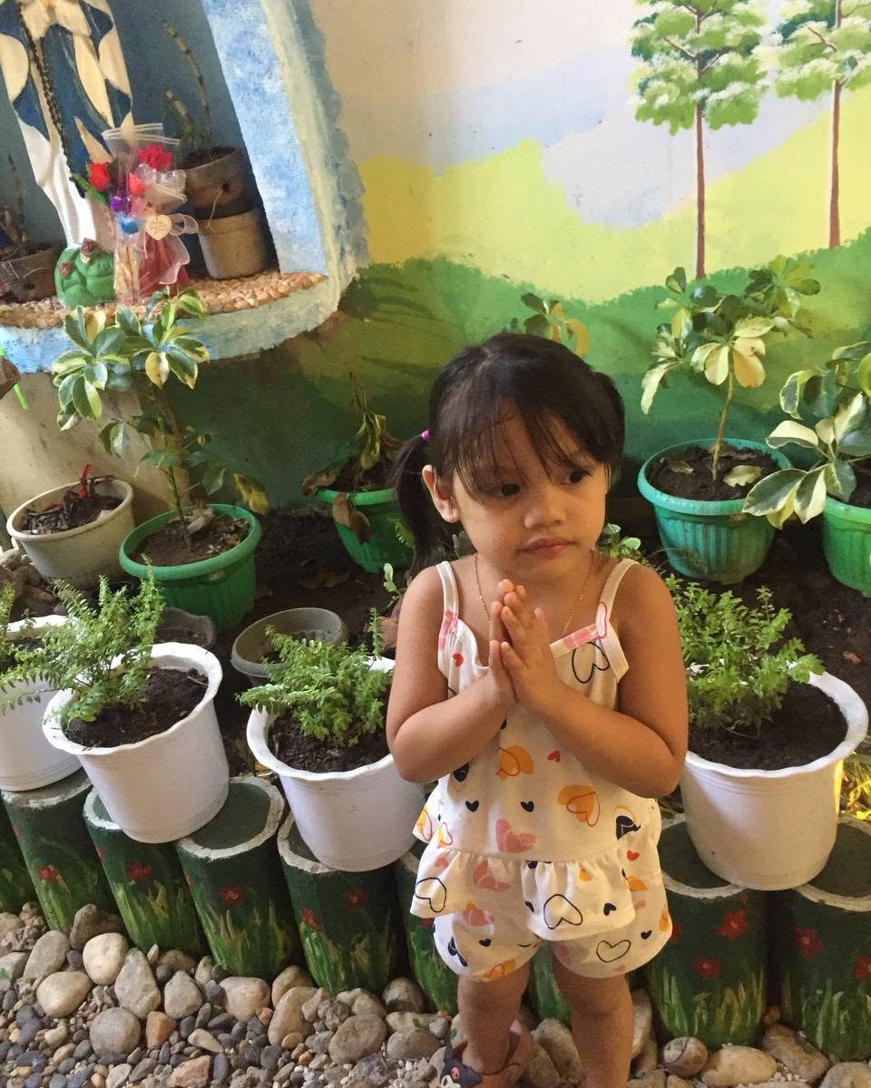 AlkayaZeynep's tweet photo. Mag-school na rin siya https://t.co/9d0BIYL7da