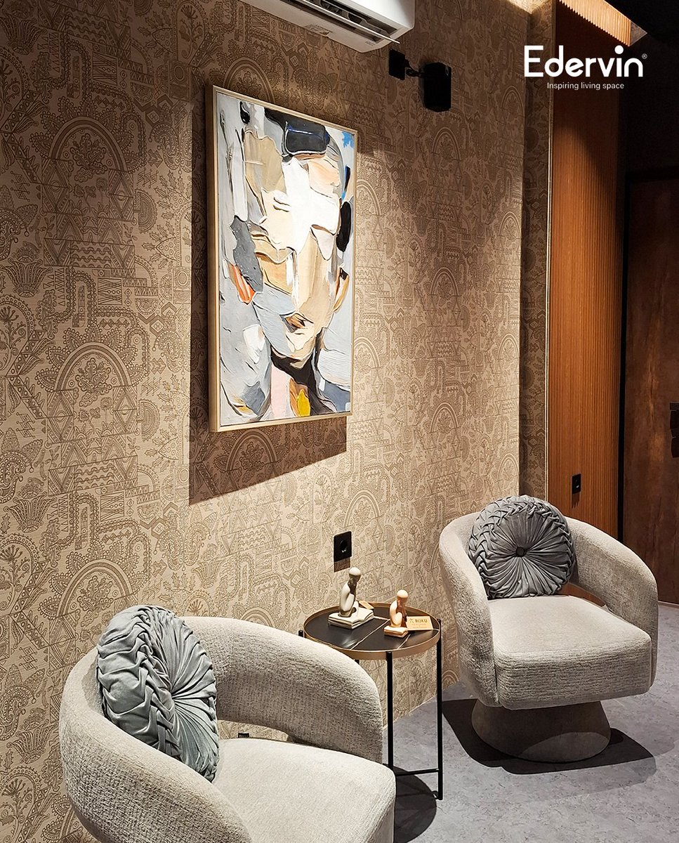 EdervinOfficial's tweet photo. Hadirkan suasana ruangan yang lebih hangat dan berkelas dengan motif wallpaper klasik. Perpaduan motif yang cantik dengan interior yang nyaman membuat ruangan terasa semakin elegan dan berkarakter🤎

Yuk, buat ruangan impianmu jadi lebih menarik bersama Edervin!
#Edervin #Ruangan https://t.co/lMAgw7qdDM