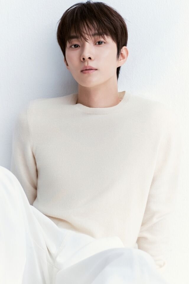 deobimom's tweet photo. #Q #큐 has signed an exclusive contract with PEACHY Entertainment

the actor company has been newly established by actress jun jihyun

the company is not only home to jun jihyun but also to actress kim sohyun.

https://t.co/GwjDAgJDzt https://t.co/zKuYxW71DM