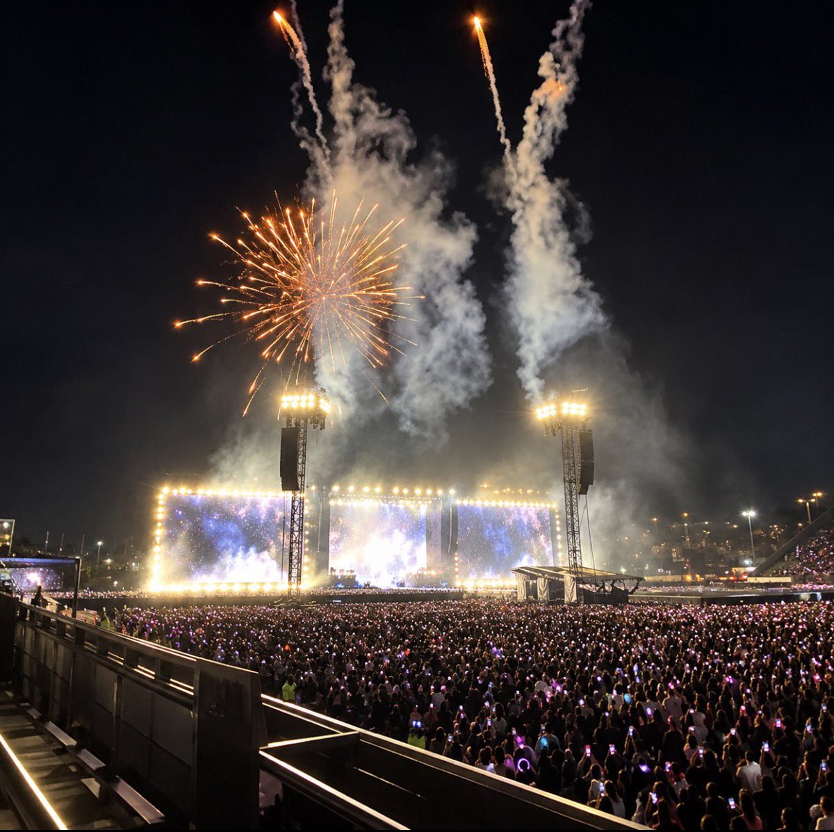 ahe_world's tweet photo. 💜✨ UNA NOCHE PARA CANTARLO TODO.

El Estadio GNP Seguros se llenó de miles de voces para vivir una noche espectacular junto a Yuridia. 🎤🔥 Canciones que traen recuerdos, letras que todos sabemos de memoria y un estadio entero cantando desde el corazón. 🥹💜🎶

Para AH Entertainment, lo mejor de cada evento es saber que nuestros clientes estuvieron ahí disfrutando cada segundo. 🎟️✨

GRACIAS a todos los que confiaron en nosotros y adquirieron sus boletos para vivir Yuridia en el Estadio GNP Seguros. 🫶🏻🏟️ Cada compra, cada recomendación y cada vez que vuelven a elegirnos nos permite seguir siendo parte de noches como esta. 💗

🇺🇸 A NIGHT TO SING EVERY WORD. 🎶✨

Thousands of voices filled Estadio GNP Seguros for an unforgettable night with Yuridia. 💜🎤 Thank you to every client who trusted AH Entertainment with their tickets and allowed us to be part of another incredible live experience.

See you at the next one. 🎟️🚀💗

#Yuridia #Conciertos #MusicaEnVivo #CDMX #AHEntertainment