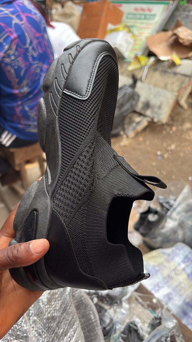 heryourshops's tweet photo. It’s back to school season and at Heryourshops, we’re here to cater to your children’s needs when it comes to shoes, sandals and slippers. We’re just a dm away. https://t.co/0XZb5neTXf