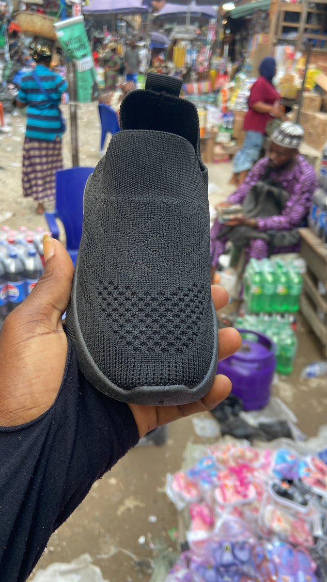 heryourshops's tweet photo. We have your day to day school shoes. Sock shoes, rubber shoes and kito sandals as well. Do well to patronize us today. https://t.co/MhXLh9x2gB