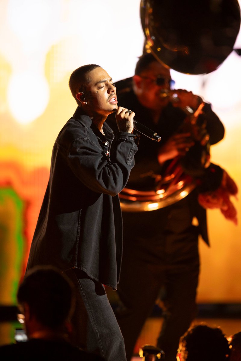 NatanaelCanoNew's tweet photo. Natanael Cano en los Premios Juventud 🦥🦾 https://t.co/VxpBZ3RX8D
