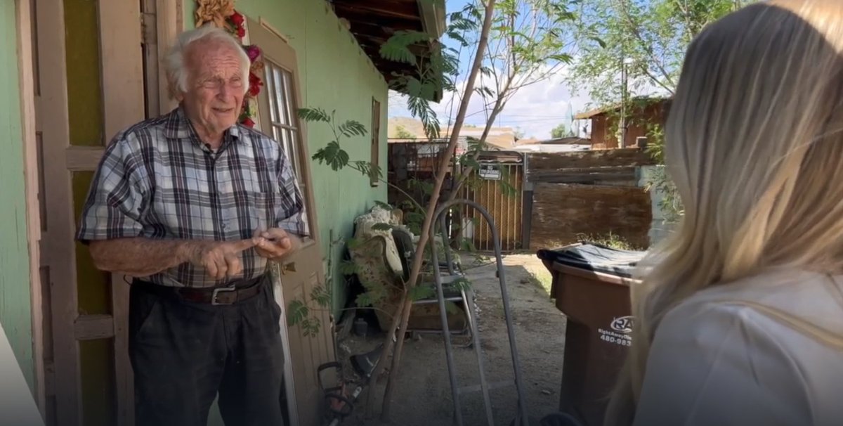 abc15's tweet photo. ONLY ON ABC15: The attorney for the victims of a violent “off the books traffic stop” is speaking out for the first time in an exclusive interview with ABC15.

More here: https://t.co/DT5zlHWBMl https://t.co/RDi96Pg4dh