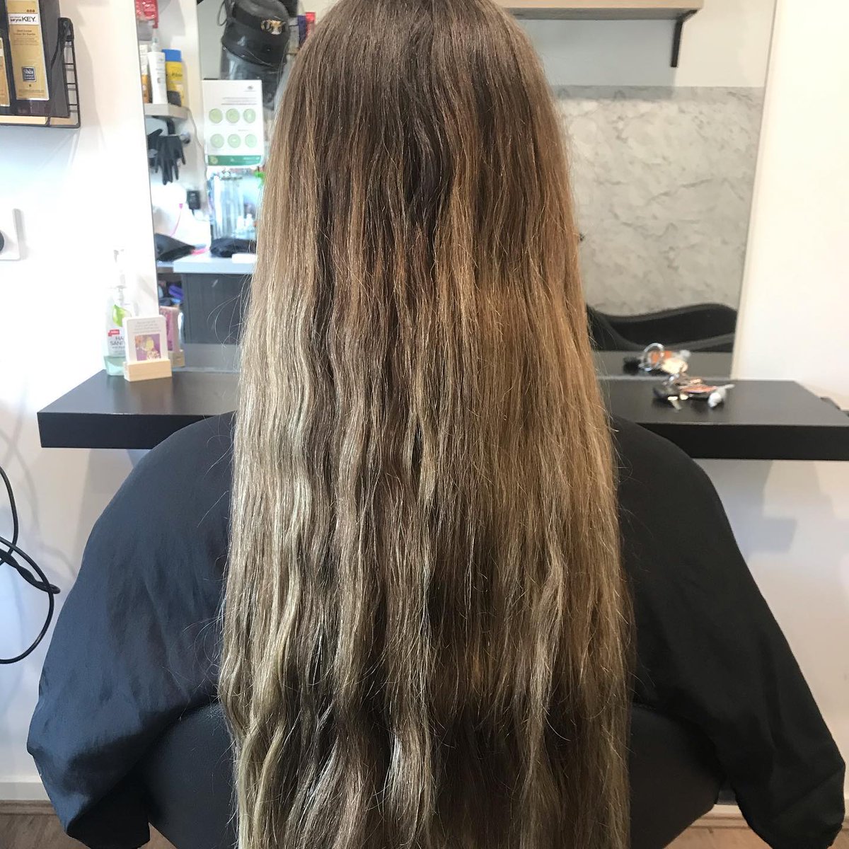 AugustinaP7cy's tweet photo. Natural-root ombré melting into blonde ends, ready for summer. For the lovely @jessicacouch_ Swipe to see the before. https://t.co/JGz2kRMOeX