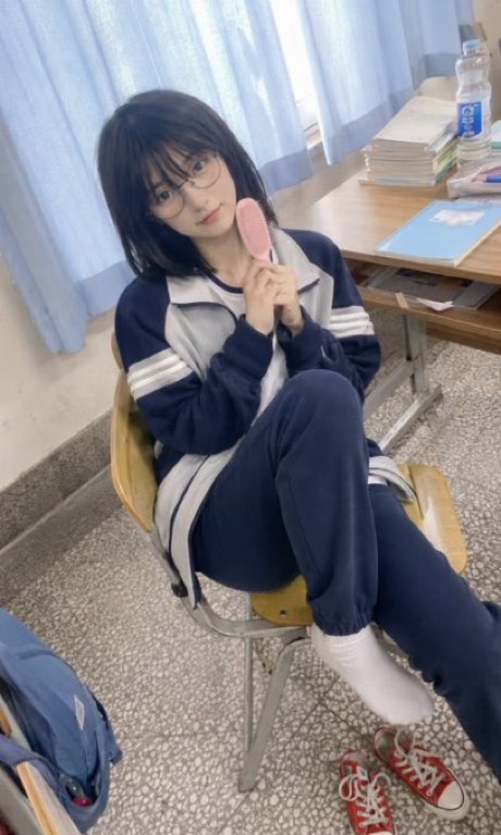 DavidGarciaJr11's tweet photo. 今天开学啦😭  

有谁要来锐评我19岁的福啊？

心情不好来X发泄了，无🚪来就给🥺 https://t.co/gumUjJPPWM