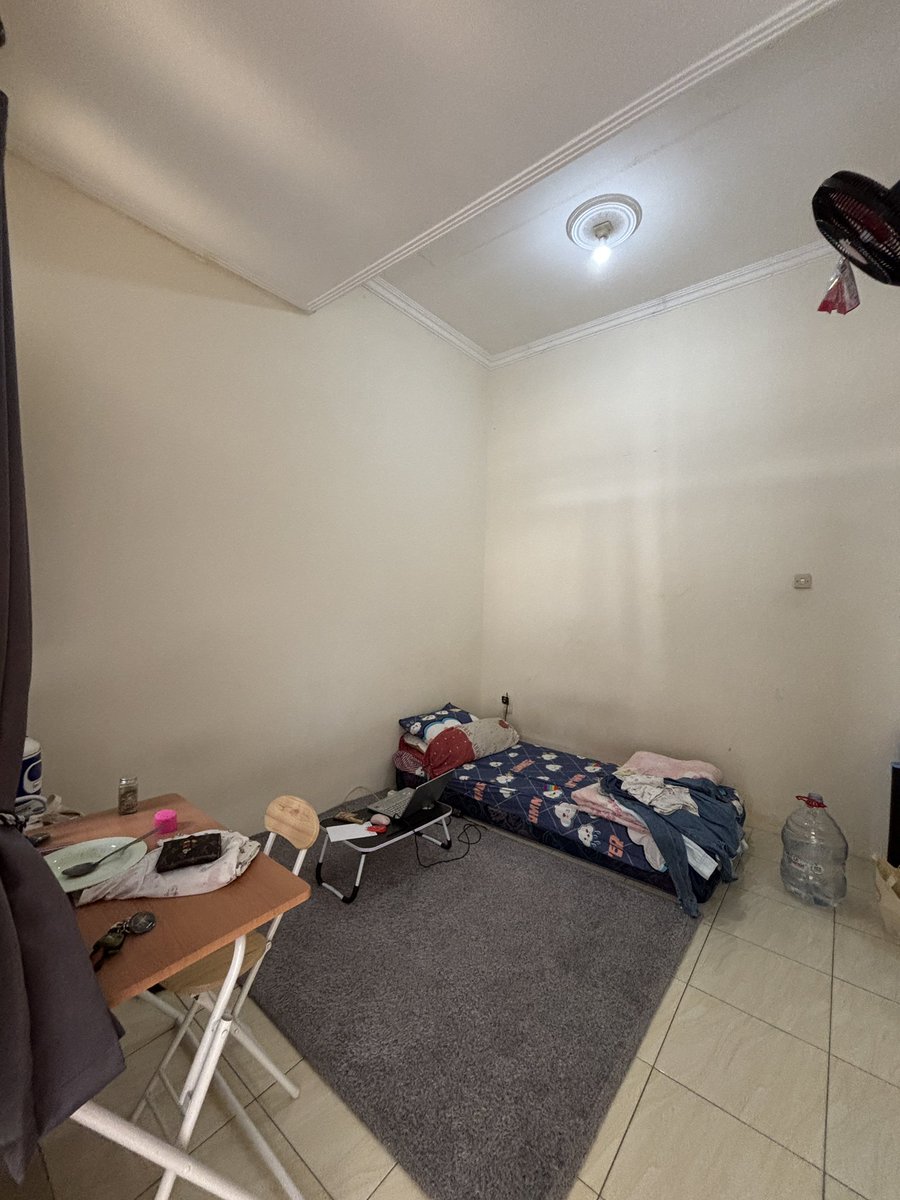 cWi0oy's tweet photo. @unicefess ka aku ada oper kamar kostt utk kurleb 2 bulan nanti karena mau KKN, daerah gang kedawung nih kaaa https://t.co/KujlQx3dk4