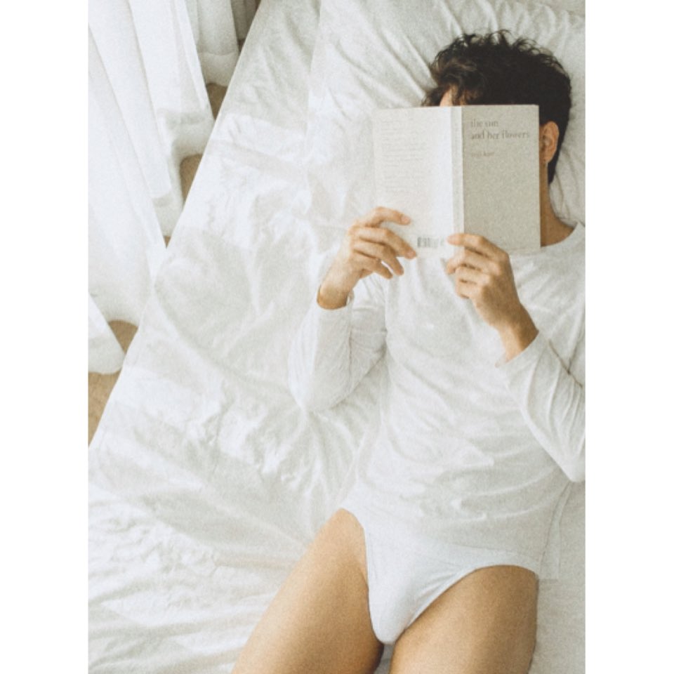 SNAPPPPPNL's tweet photo. MORNING 😊 #morning #underwear https://t.co/s4EvtaGBDq