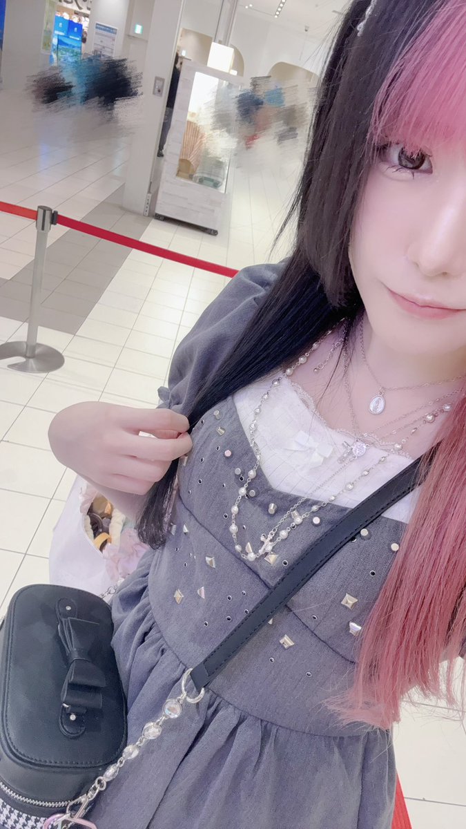 l94mqvu's tweet photo. 髪ピンクのやついたらわたしです❕
話しかけてくださいーーᵕ  ̫ ᵕ̩̩♥︎ https://t.co/gJbWDEZ6M3