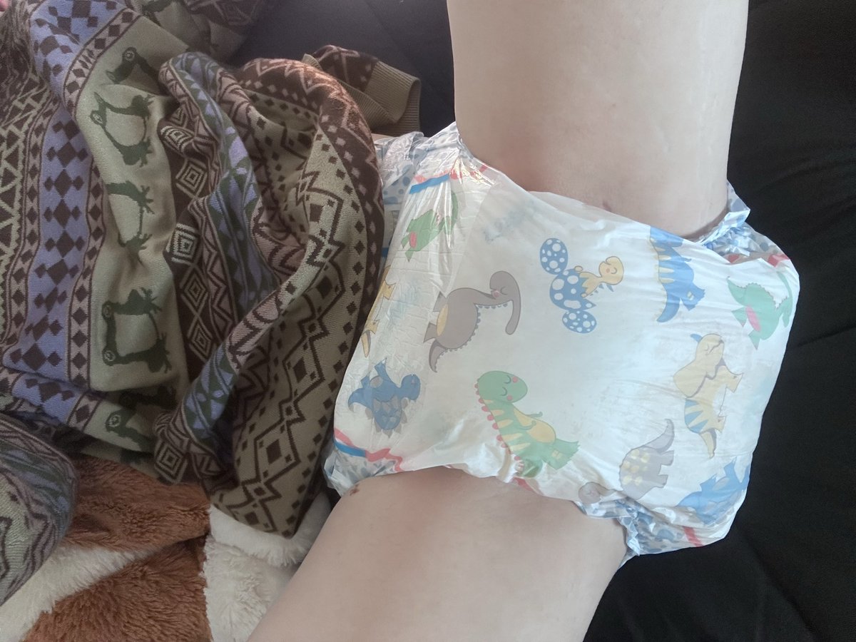 FemboyTummie's tweet photo. I think dinosaurs fit me c: https://t.co/TqpMkFIXkR
