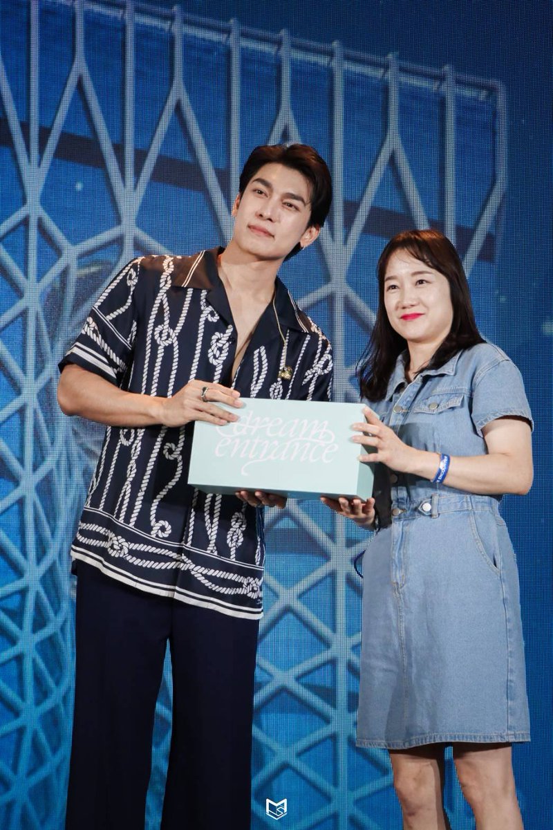 MewsuppasitTH's tweet photo. ขอแสดงความยินดีกับผู้โชคดีทุกท่านด้วยค่ะ

MEW EXCLUSIVE FM IN MACAU

@MSuppasit
#MorpheusMacauxMew
#CityOfDreamsMacau
#mewsuppasitfanmeet2026
#HouseofDancingWater
#legend_TH
#AMovableMuseum
#Yí
#DreamEntrance https://t.co/ki53Llst7J