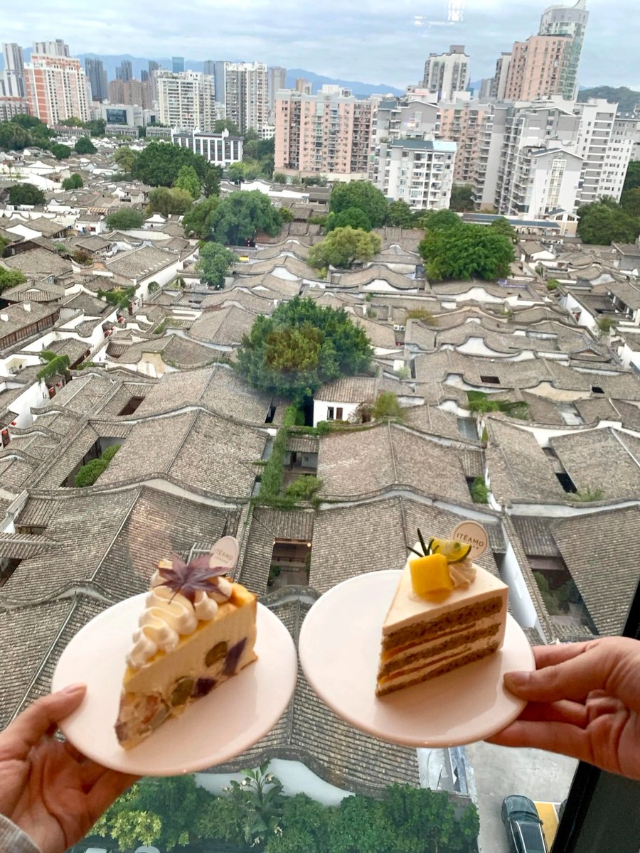 HomyGulou's tweet photo. In Gulou, #Fuzhou, half is a thousand-year-old poem, and half is the breeze of modernity. #Fujian @GoJiangsu @NingxiaCN @i_hebei @Xizang_Today @HunanTimes @Chengdu_China @MetaGuangdong @MeetJiangxi @ExploreGansu https://t.co/6mHDYyh2DU