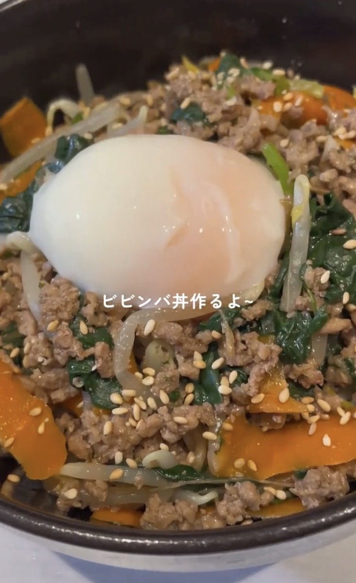 kire_yase's tweet photo. レンジだけで焼肉屋レベルになるの反則すぎる。ほうれん草ともやしでかさ増しして、牛赤身80gでも満足感しっかり。疲れた日の痩せ飯これでいい🔥 https://t.co/AMQ0avC9Nk