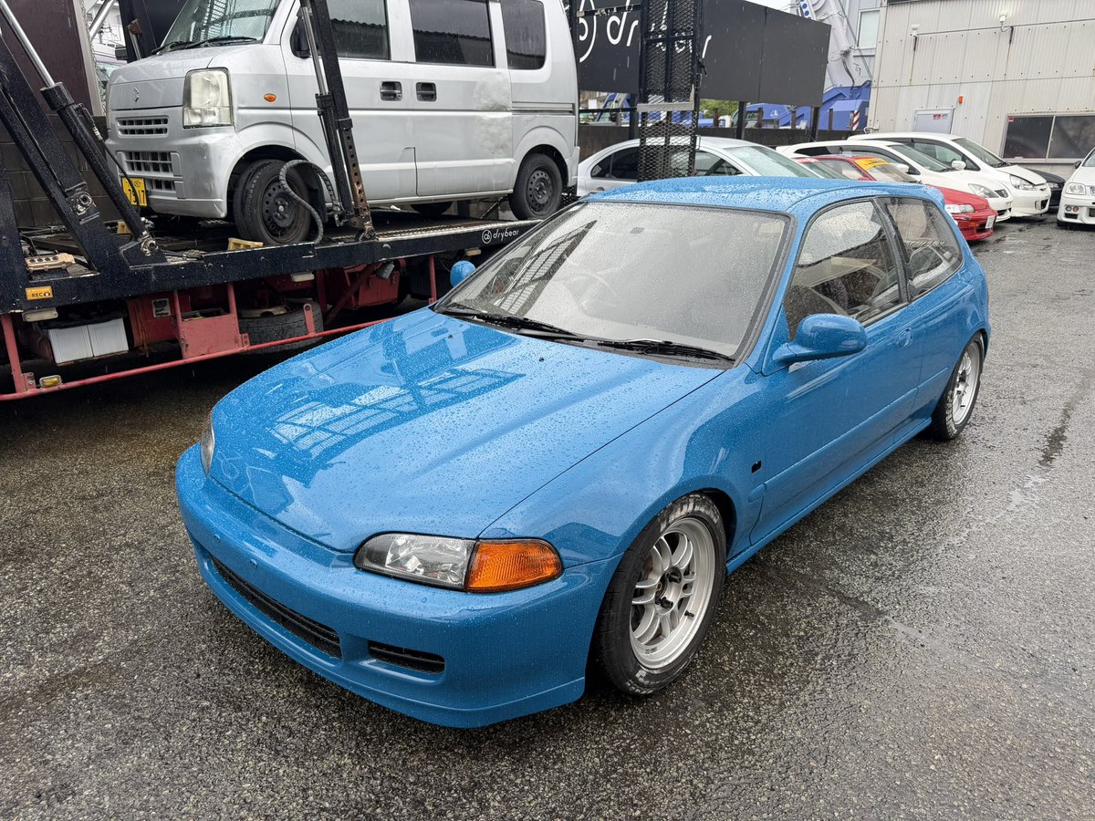 WP_TK10's tweet photo. 全塗装終わったし売り出し準備します🗿
ラグナセカブルーにオールペイント！

元色が青だったので🩵
フル内装エアコンパワステ付き💙
今からまだ作業あるのでとりあえずこの辺で🩵 https://t.co/I7fNNHX6dJ
