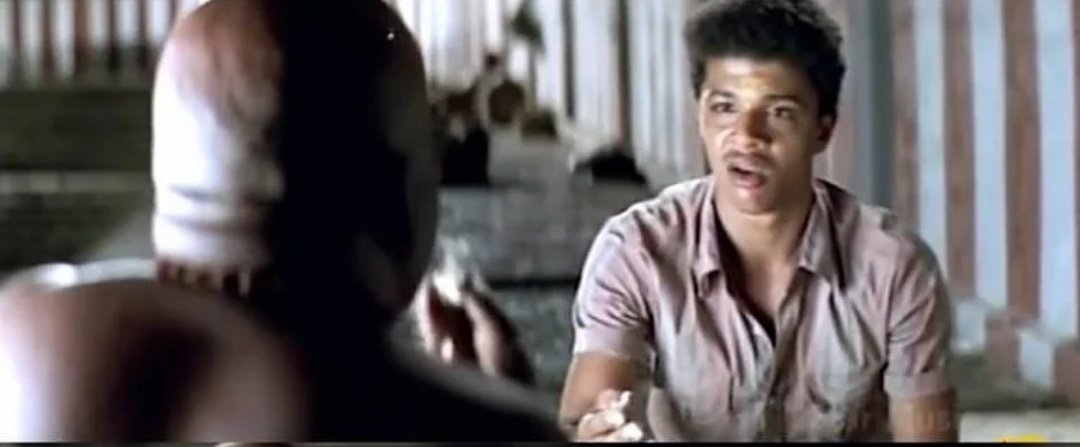 edamoneHappyale's tweet photo. Our mistake. அத்தன வருஷம் விளம்பரத்தில நடிக்காம திடீர் னு ஒரு நாள் காலையில கையில கூல் டிரிங்க்ஸ் வச்சு நிக்கும்போது புரிஞ்சு இருக்க வேண்டியது நம்ம, அந்த ஆளு race காக எந்த extent வேணாலும் போவான்‌ னு. Ultimate star ஆம்..ultimately selfish னு வச்சுக்க யா. https://t.co/3KutUJl4Pb
