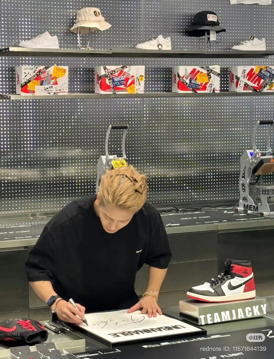 tripleppp789's tweet photo. 🥰พร้อมส่ง ✅ออริเก่า+ใหม่
แบบอื่นสั่งได้ค่า 😁😁😁
🐢สินค้ามือ1 + ของใหม่ 🆕
🐢คอลเก่า-ใหม่ ต่างกันที่ไซส์เฉพาะเสื้อยืด/Hipster แขนเว้า นอกนั้นเหมือนเดิมค่า
🩵คอลเก่า🩵
แขนเว้า 1=1 ,2=3💰3,290
🩵คอลใหม่🩵 แค่ปรับไซส์
ยืด 00=1(อก48), 0 = 1(อก 51)💰3,450
ยืดเด็ก 6T = 1💰2,500
แขนเว้า 0=1💰3,290
✅ราคารวมส่งถึงบ้าน
💳 ตัดบัตร+2.5%
สนใจ dm /line https://t.co/hAcuaWN3qf
🚛อันไหนไม่มีพร้อมส่งพรีได้นะคะ รอ10-15 วัน
#王嘉尔 #THEORIGINAL1 #TEAMWANGDESIGN #TeamwangdesignThailand #ตลาดนัดอากาเซ่got7 #TEAMWANG #ทีมหวัง #JacksonWang #ตลาดนัดรวมด้อม #ตลาดนัดอากาเซ่ #MAGICMAN2 #ตลาดนัดอากาเซ