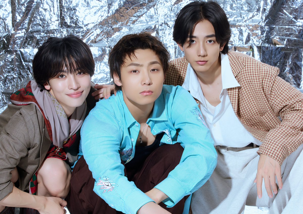 fast_japan_'s tweet photo. #八村倫太郎 さん×#増子敦貴 さん×#駒木根葵汰 さんのアザーカットを公開📸

弾けるような笑顔がまぶしい...🫶

見ているだけでこちらまで
笑顔になってしまう
仲良し3人の魅力をご堪能ください🖤

@Rintaro_watwing
@atsuki_mashiko
@kiita130
@homesweet_movie

#FAST #ホームスイートホーム https://t.co/BQaM5Oxc1X