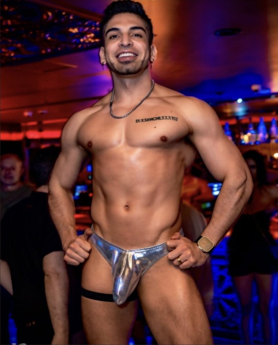 VaqueritoImagen's tweet photo. @anthonyzin21 en EL PRECIO DEL DESEO

#ellibrovaquero #gayméxico #gay #gaystories #gaycowboy https://t.co/bvzuYHSNCo