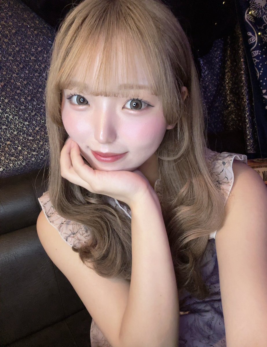 labyrinth_cafe's tweet photo. ラビリンス、本日もよろしくお願いいたします🔮💫✨

9/4(金)【本日の踊り子さん】

17:00-23:00
あも👶🏻(@labyrinth_amo )
18:00-22:00
まいか🐻(@labyrinth_maika )
18:00-22:00
研修生🔰

遠隔はこちら🔽
https://t.co/GGYfeEK8Yw

#すすきのコンカフェ https://t.co/3DPoQ3qX5C