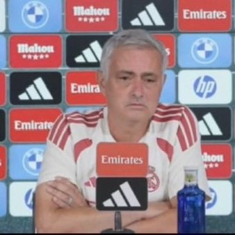 HereWeGoFabb's tweet photo. ❤️‍🩹🇦🇷 José Mourinho on Messi retiring from Argentina national team: “It’s difficult to talk about Messi, there are no words for Leo”. 

“He’s one of those players you’ll miss. We need to watch MLS games to enjoy his last years, even if I don’t like them!”. https://t.co/9VaJaMsWet