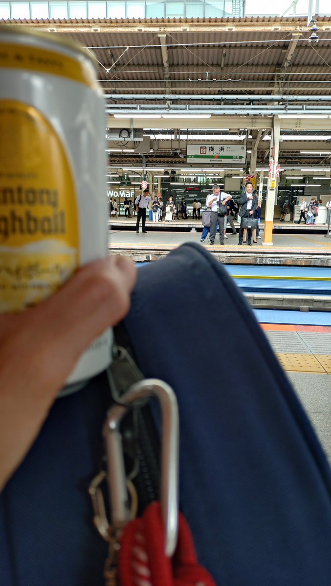 izumiane's tweet photo. 演奏も終わりほろ酔い( ´,_ゝ｀)ﾌﾟｯ https://t.co/e1a0NfIU31