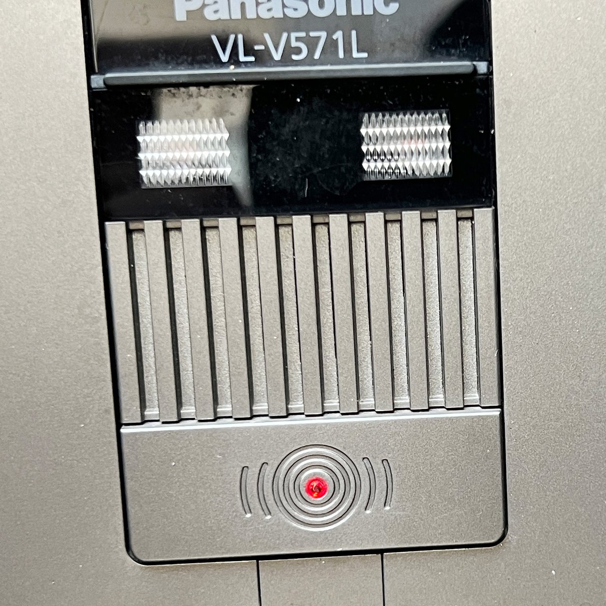 m_syrup's tweet photo. 😬
Looks like a face.

…顔に見える？

#顔に見える
#LooksLikeAFace
#Pareidolia
#EyeBleach https://t.co/vYkBtvBDOd