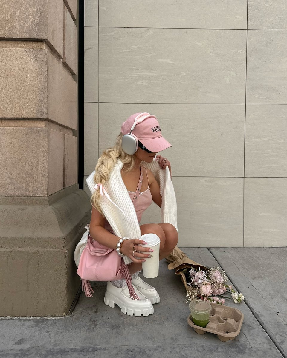 Slid_KA's tweet photo. Top of the morning! 🚀 You should know that there’s magic in kindness, sprinkle it everywhere you go. 💖
LZRW https://t.co/nRIVWJkSAQ
