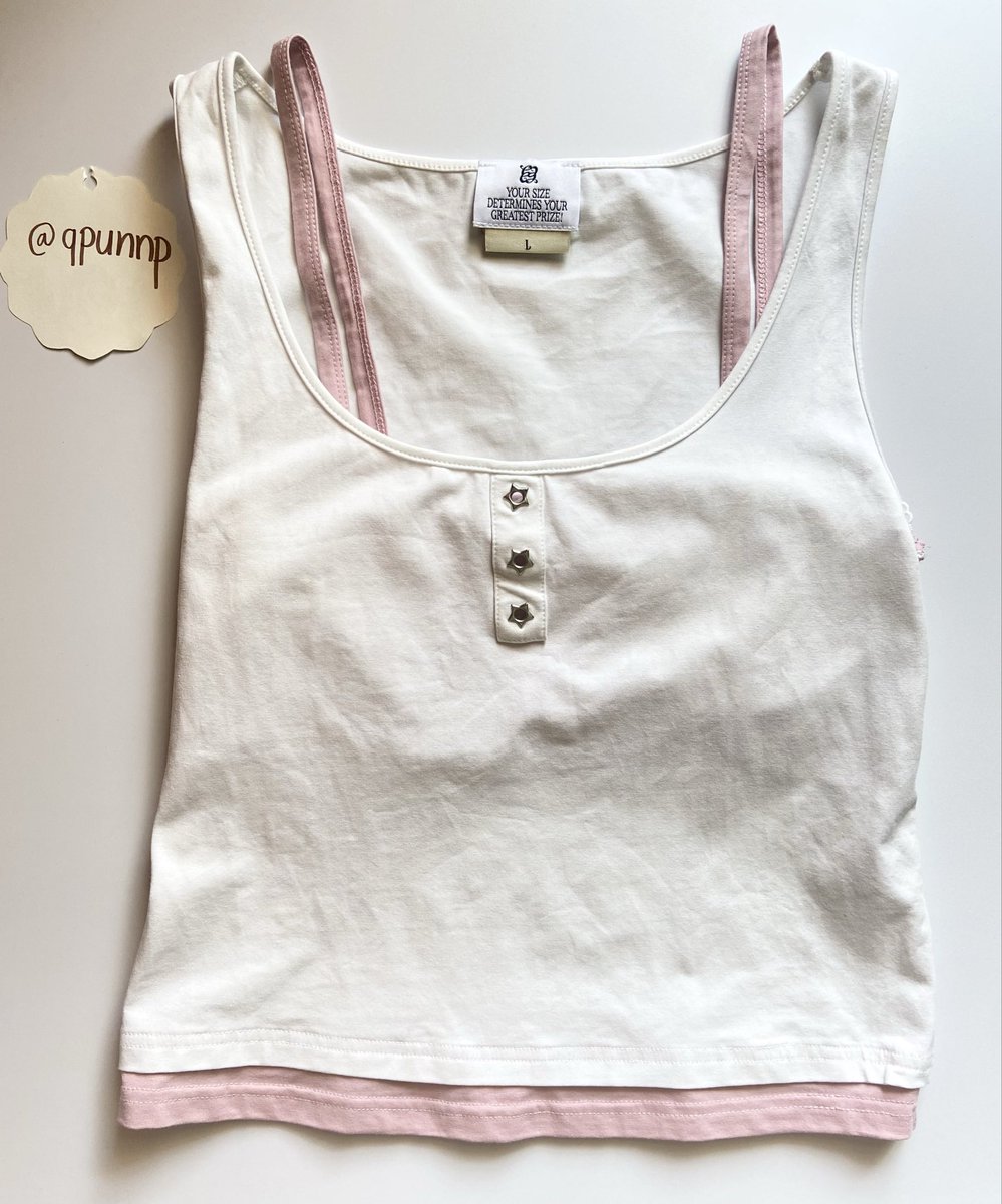 qpunnp's tweet photo. CHUUCHOP - Ruby Tank Top เสื้อกล้ามแต่งเลเยอร์ลูกไม้(ผ้าเย็บติดกัน)
ไซส์ L อก32.5“ ยาว21” ไหล่10.6“ รอบแขน21.5”
✨ ส่งต่อ 158 บาท รวมส่งค่ะ
ซื้อมาผิดไซส์ ไม่มีตำหนิ
สอบถาม/ดูเพิ่มDm💌

#ส่งต่อเสื้อผ้า #เสื้อผ้ามือสอง #เสื้อผ้ามือ2 #เสื้อผ้ามือสองสภาพดี #chuuchop #ส่งต่อchuuchop https://t.co/lx9cHhn01K