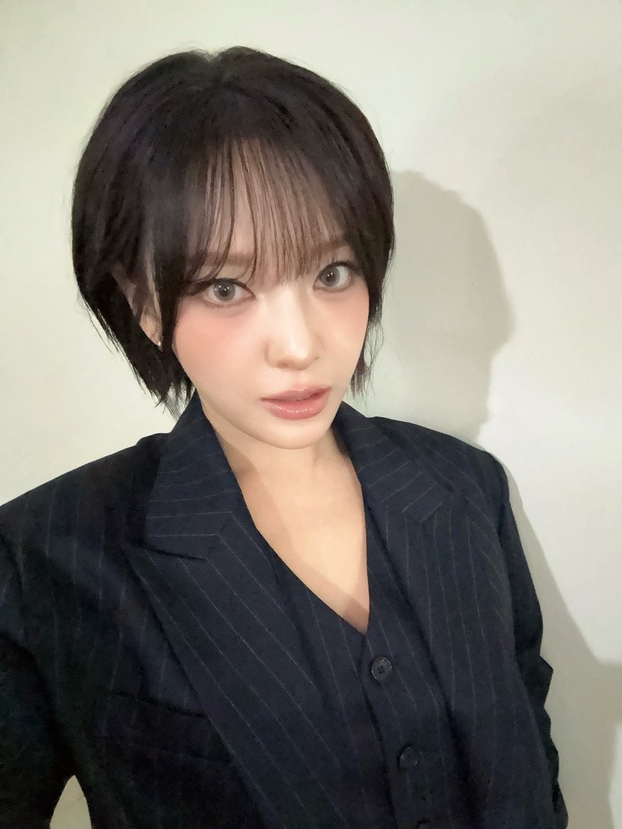 Billlieofficial's tweet photo. [📸]
260904 Arirang TV <Simply K-pop>🕶️

#Billlie #빌리
#MOONSUA #문수아
#SimplyKpop #심플리케이팝 https://t.co/jjZWNsvAhK