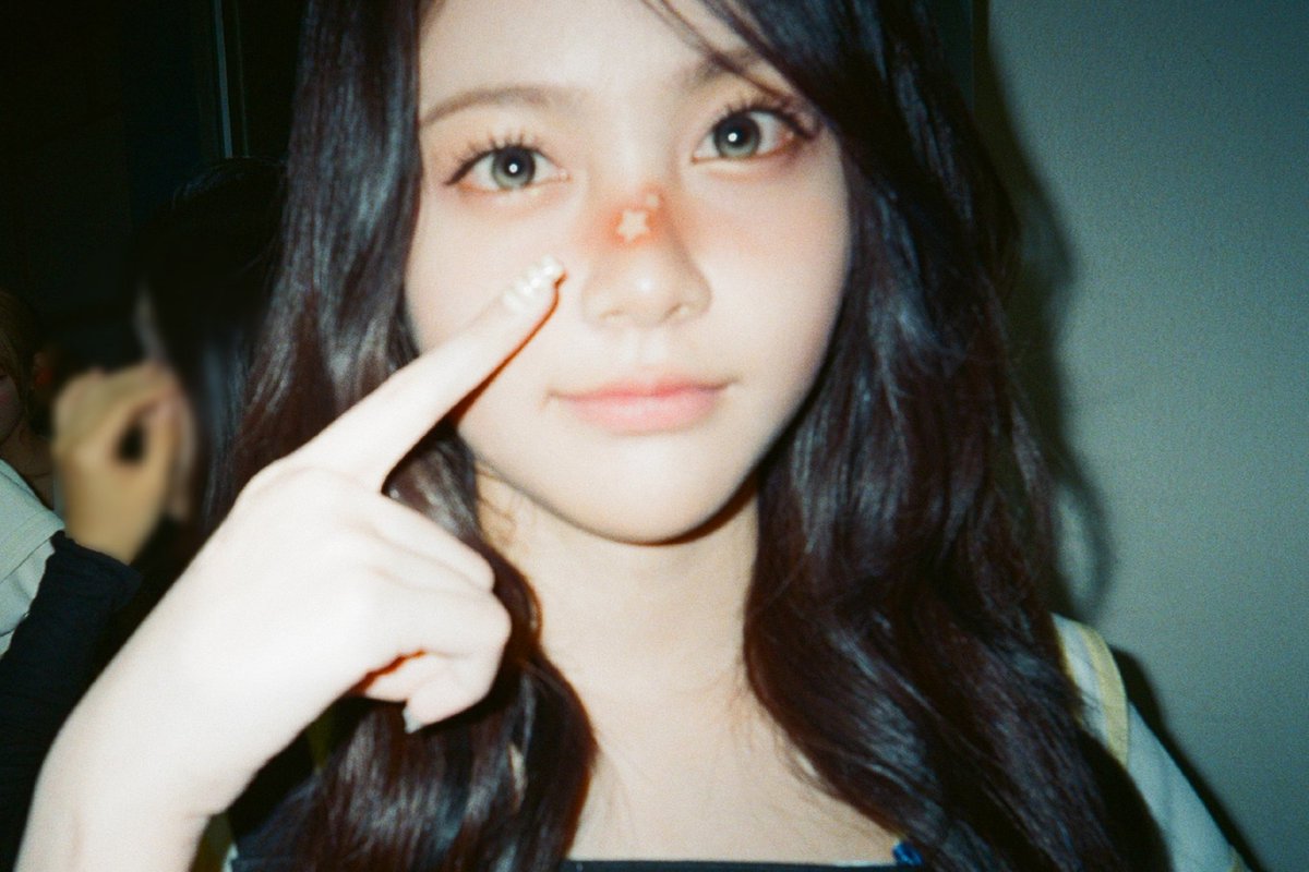 Caramely06's tweet photo. She’s so beautiful. ✨ https://t.co/jhtKo7Mr6c